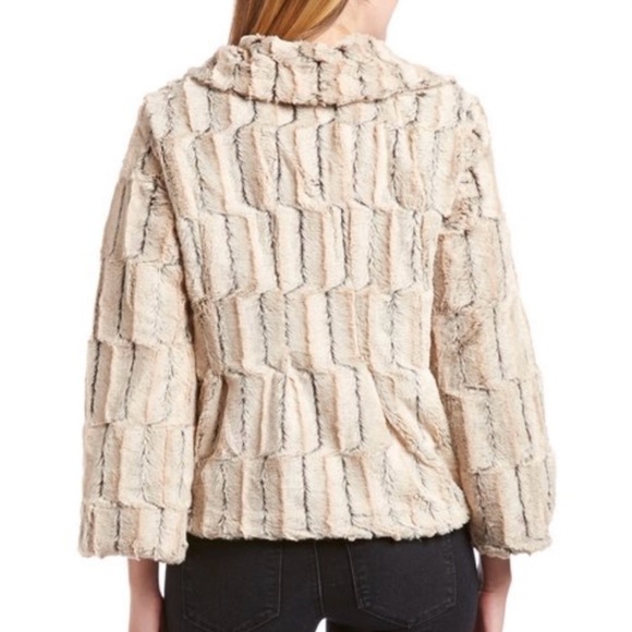 Yoki Jacket Womens Large Cream Faux Rabbit Fur Long Sleeve Button Up SOFT!!! - Picture 2 of 14